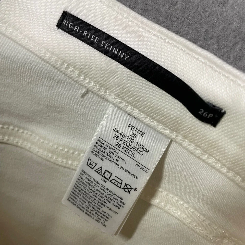 Banana Republic Skinny‎ Jeans Womens 26P White High Rise Raw Hem Ankle Denim